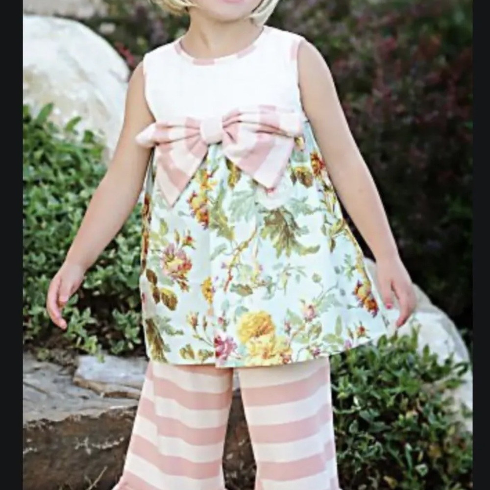 Persnickety Heirloom Rose Tunic